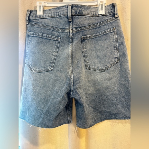 Old Navy Jean Shorts. NWT SZ12 - Picture 3 of 3